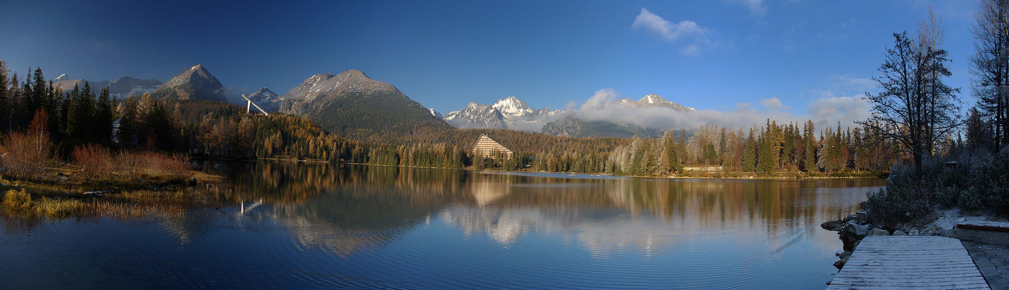 štrbské pleso panorama 1.jpg